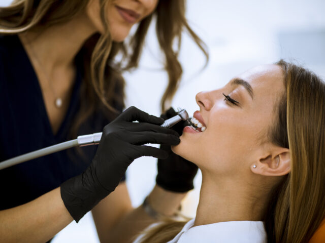 The Rise of Cosmetic Dentistry in Istanbul: Trends and Predictions for the Future