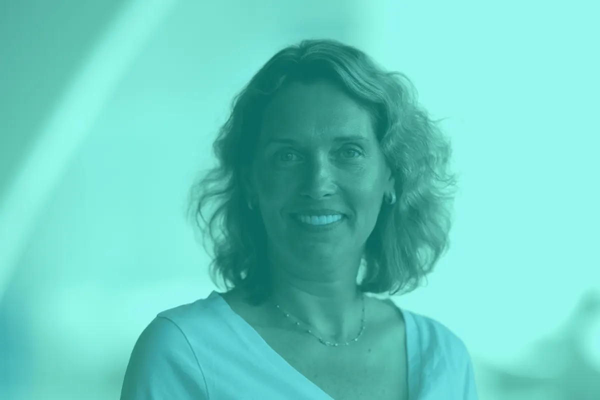 Diş Eti Rengi Açma Operasyonu